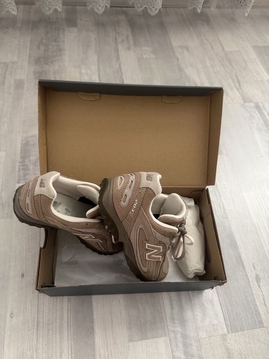 New balance нови маратонки размер 37,5