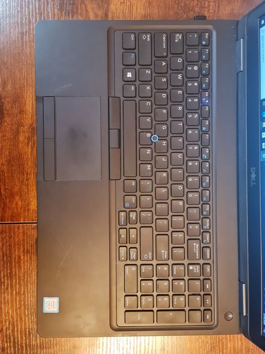 Laptop Dell Latitude 5590 I5-8350U 1.7Ghz 256SSD stare BUNA