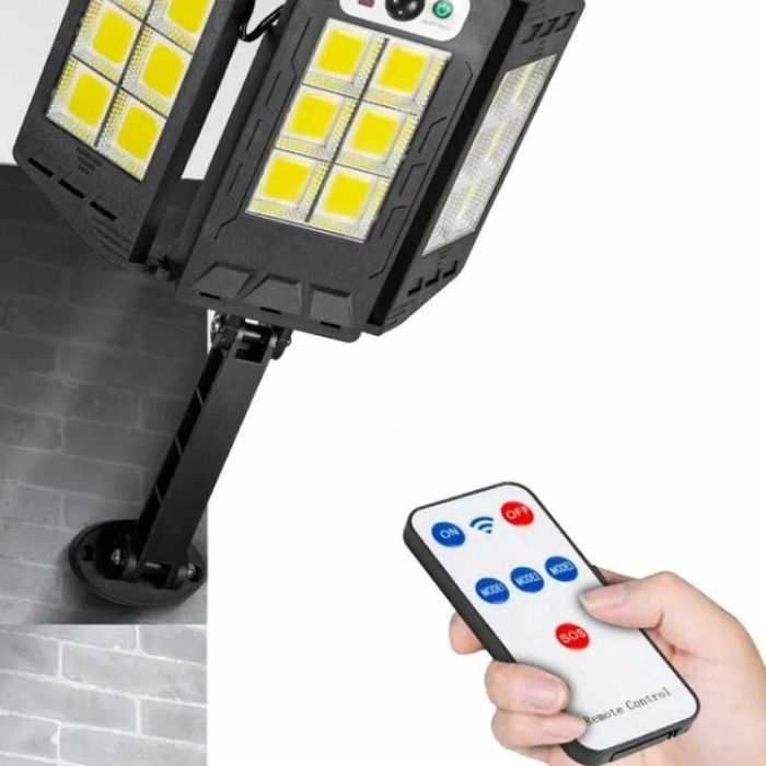 Триглава соларна лампа с три режима на осветяване и дистанционно