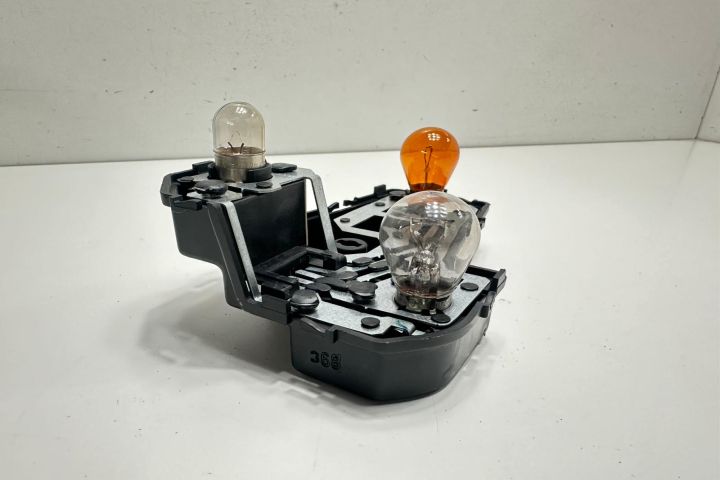 Soclu stop dreapta 7m5945258 Ford Galaxy prima generatie (facelift)