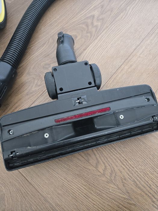 Продаётся пылесос Karcher