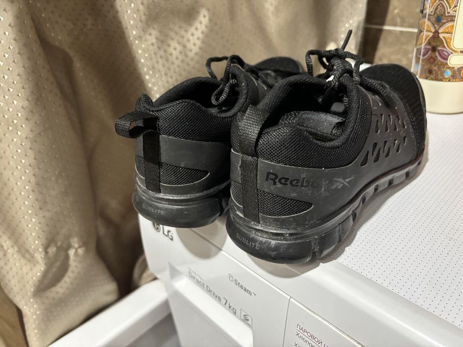 Продам кроссовки Reebok оригинал