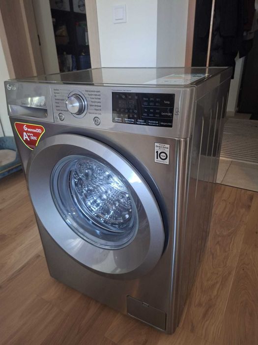 Mașină de spălat LG Direct Drive 8 kg, 1400 rpm