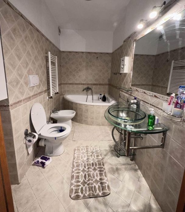 Vand apartament zona nord