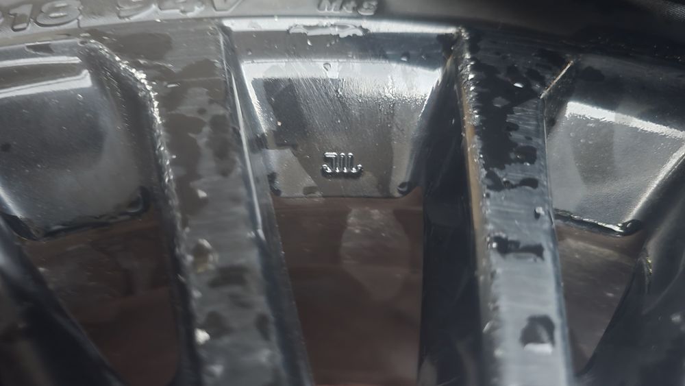 Продам один диск от камри 75.