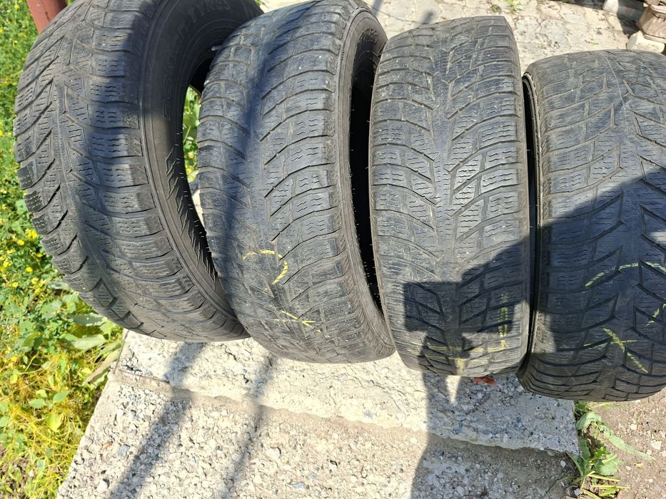 Продам шины 235/65/16С  нокиа