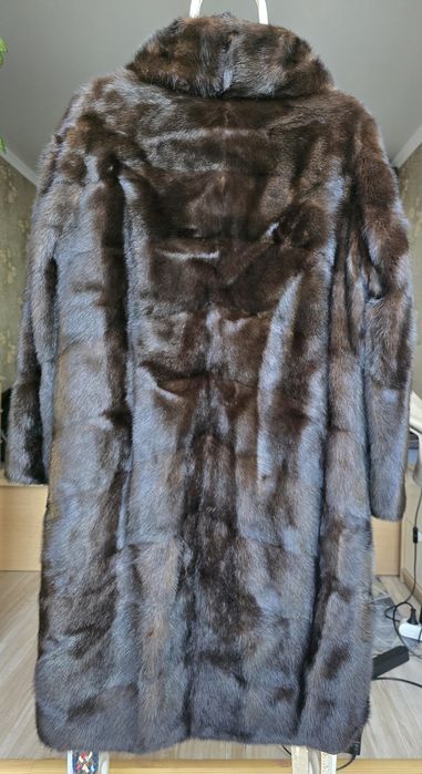 Продам норковую шубу
