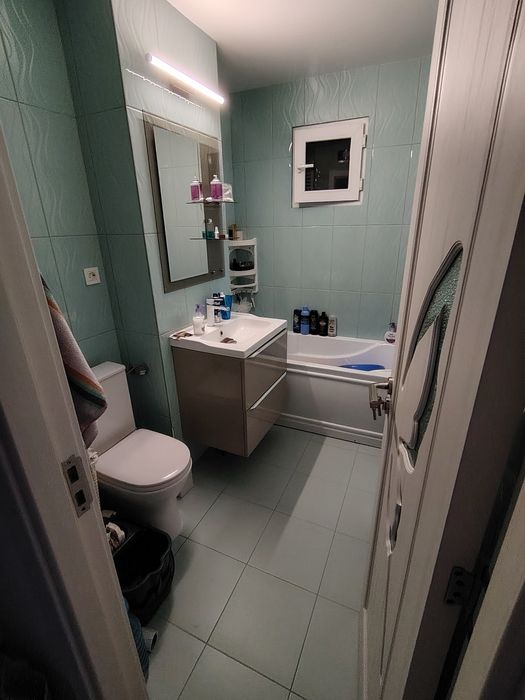 Vând apartament cu 3 camere