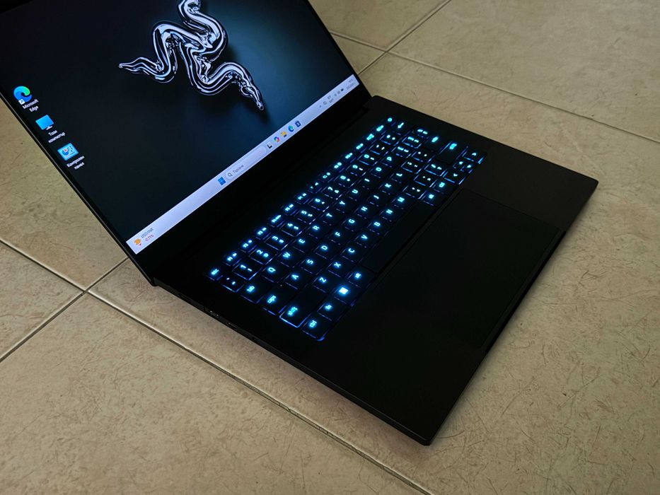 14' 2.5K 165Hz Ryzen 9 5900HX Razer Blade Advanced 16GB DDR4/512GB NVMe/Nvidia RTX 3080 8GB/Бат. 6ч.