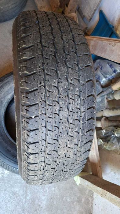 Продам шины Bridgestone 265/65 R17