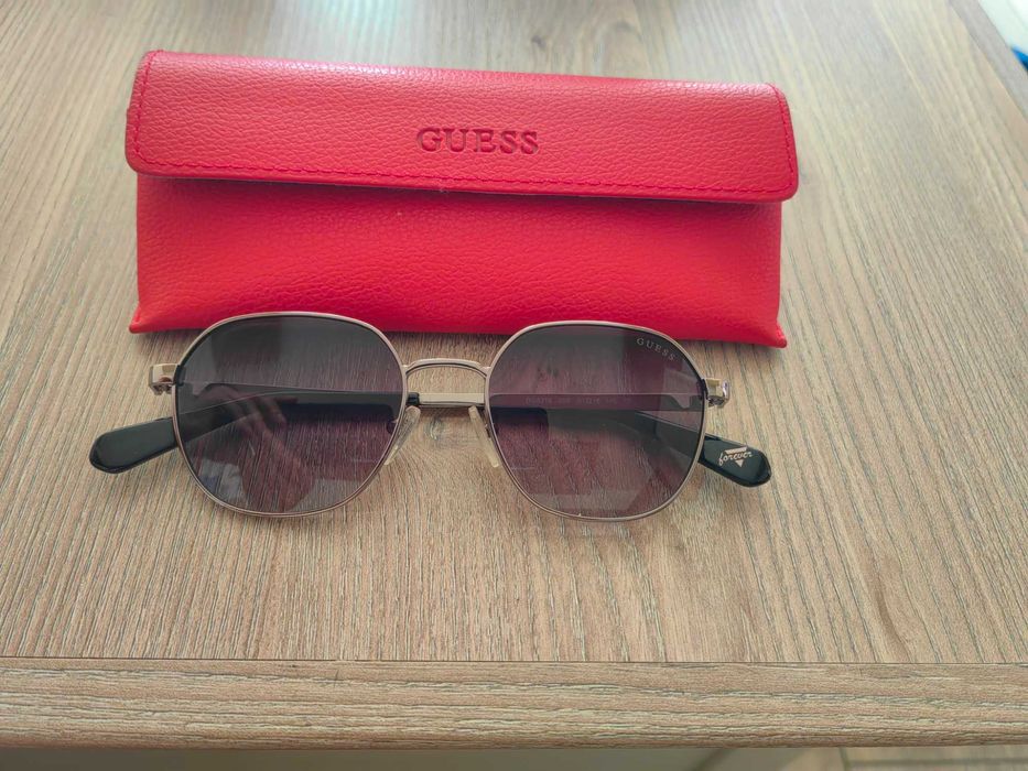 Дамски очила Guess