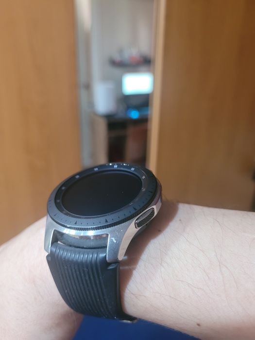 Смарт часы Samsung Galaxy Watch