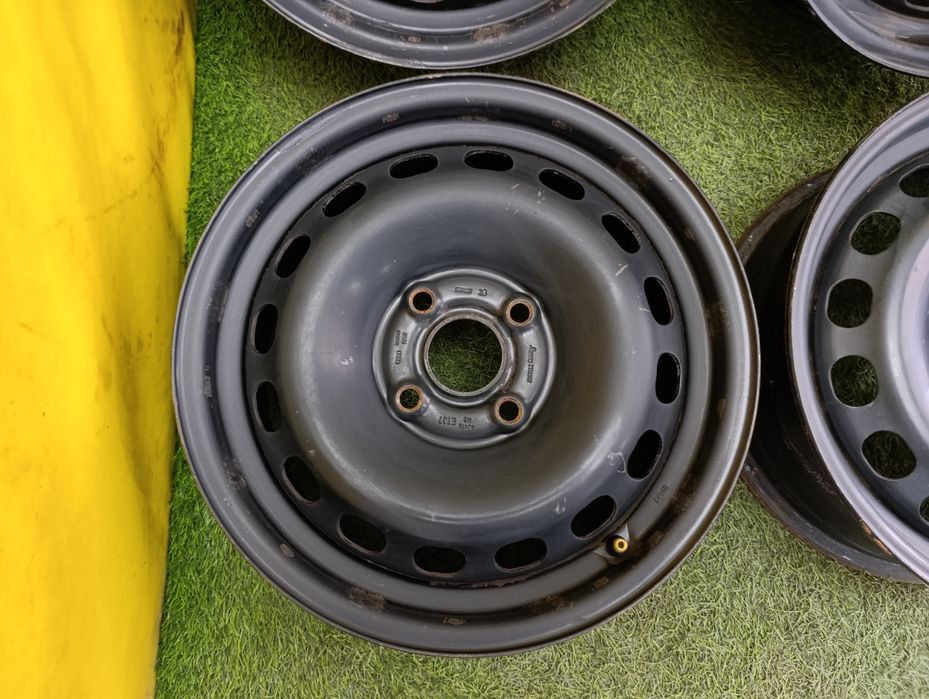 Диски R15 4×108 на Audi.