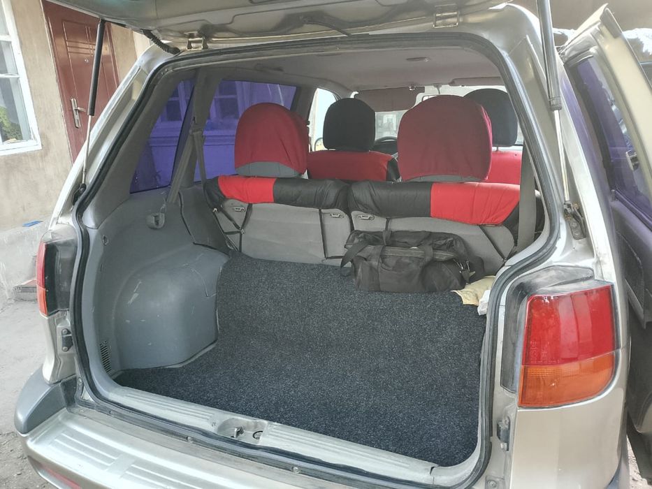 Mitsubishi space runner