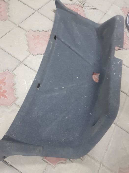 Обшивка багажника мерседес