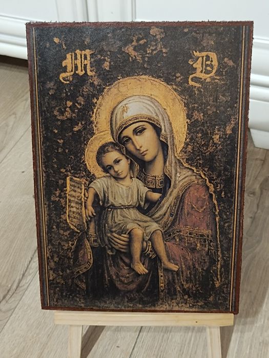 Maica Domnului cu pruncul Hristos