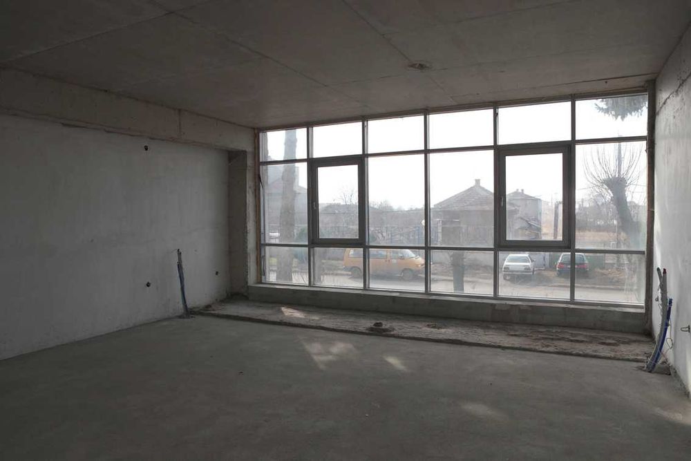 Продава се Офис в с. Лесново, Област София-област - 1634 кв.м за 437 €/кв.м - Снимка #3