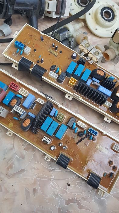 Продам запчасти для стиральной машинки