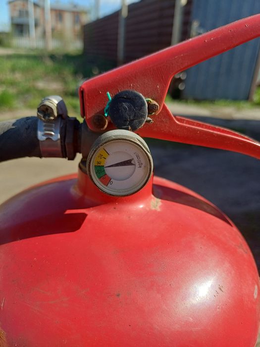 Продам агнитушитель
