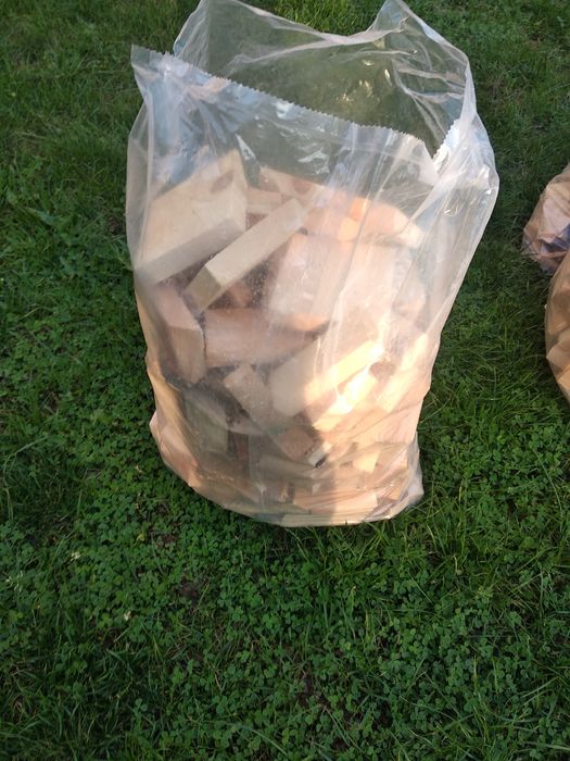 Подпалки от сух иглолистен материал