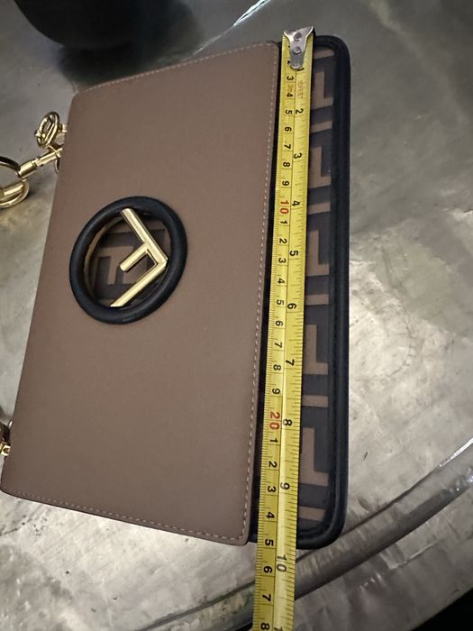 Чанта Fendi естествена кожа