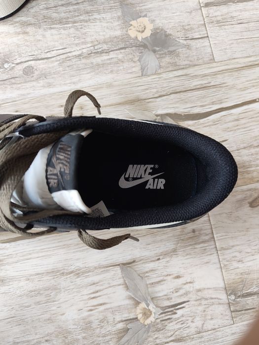 ! ULTIMA PERECHE ! - Jordan 1 OG mocha 42, 2 perechi de sireturi, nou nouti