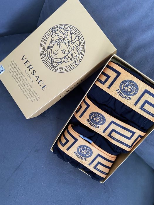 Boxeri barbati.