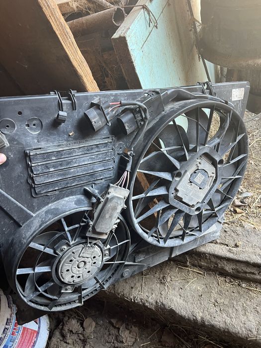 Продам вентилятор на туарег