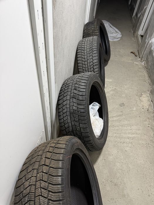 Anvelope Bmw 245 45 R18 V XL