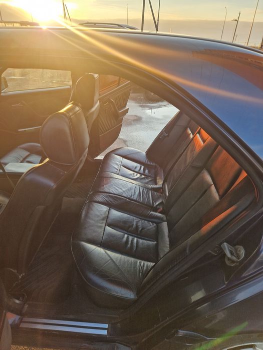 Продам мерс. С202