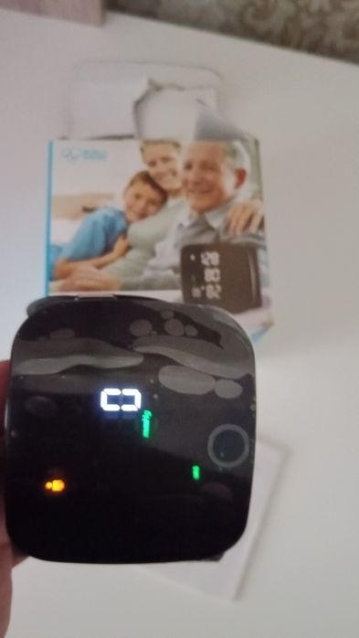 Продам тонометр электрический