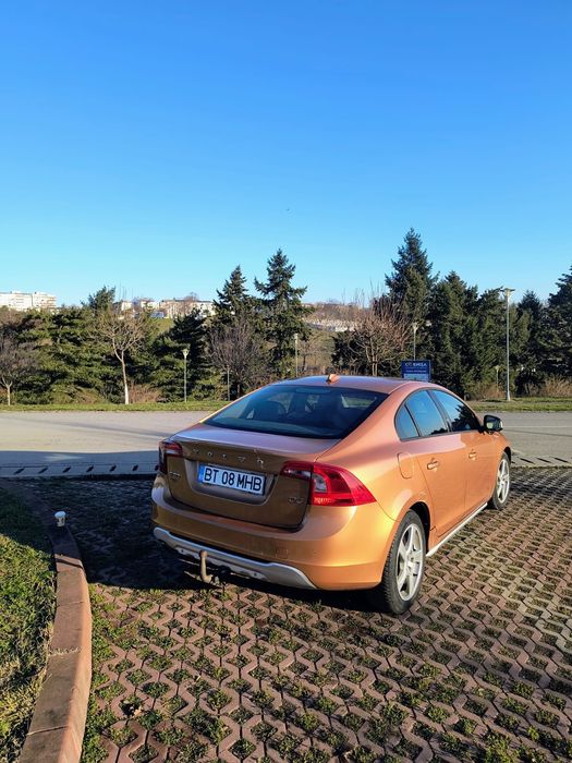 Volvo S60 R Design an 2011 2.0 automat 5 pistoane