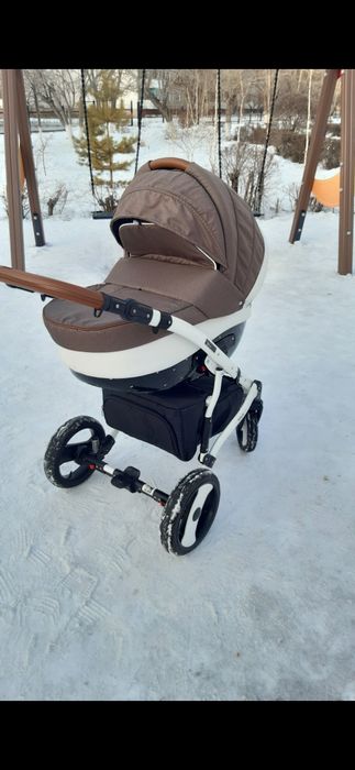 Продам детскую коляску