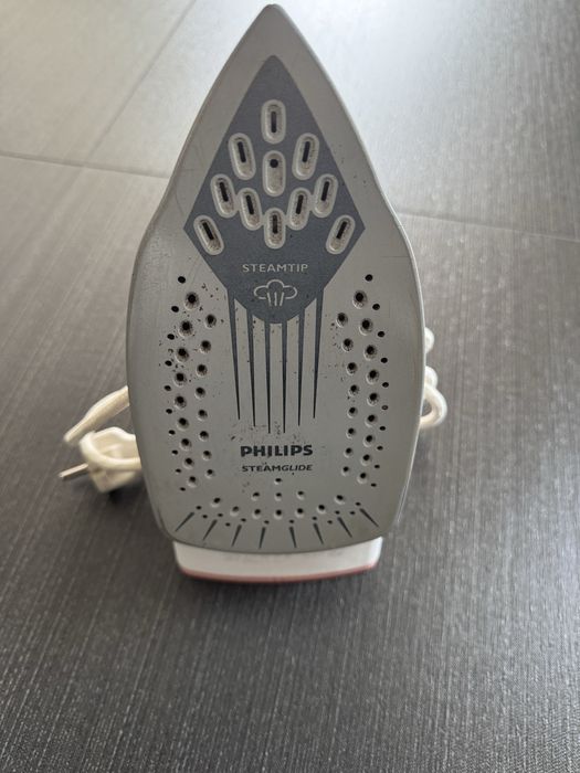 Парна ютия Philips GC 3660/02