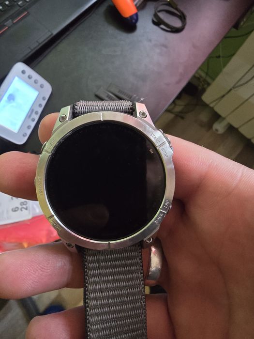 Продавам Garmin Fenix 7