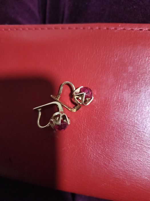 Продам сережки 583