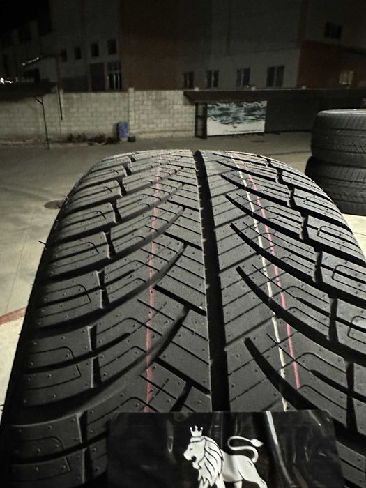 Нови всесезонни гуми ARIVO CARLORFUL A/S 215/45R16 90V XL НОВ DOT