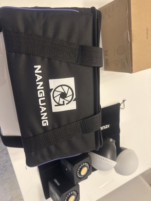 Vand kit 2 lumini studio ulanzi led. Plus geanta dedicata