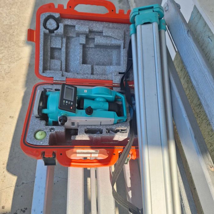 Електронен теодолит SOKKIA DT610