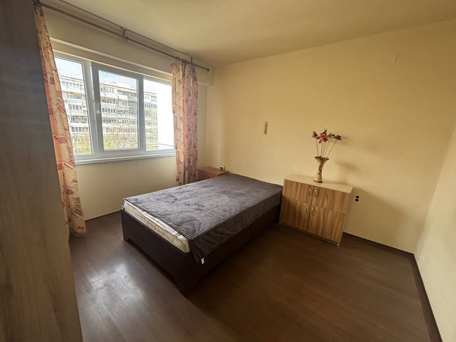 Двустаен апартамент под наем в ж.к. Здравец Изток