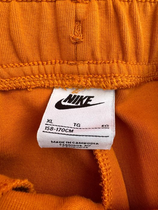 Nike tech fleece нов панталон