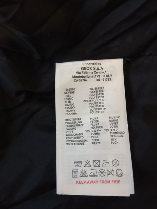 Vând geaca din puf Geox