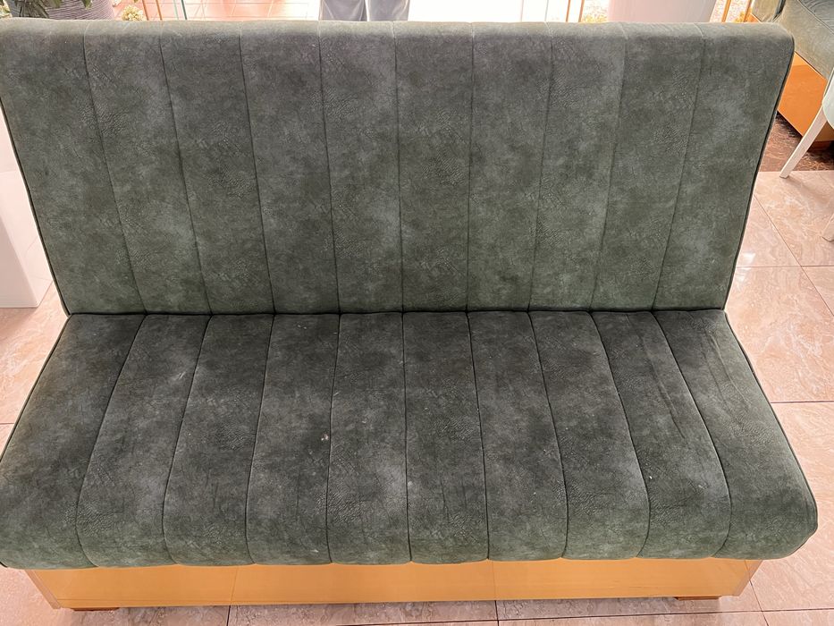 Divan juda yaxshi xolatda!!