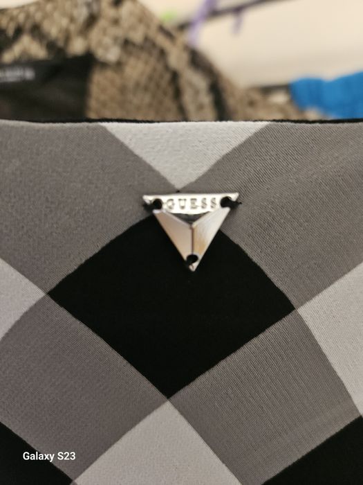 Дълга рокля на Guess