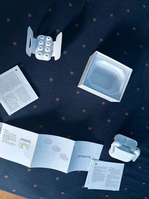 Airpods pro 3 cu garanție