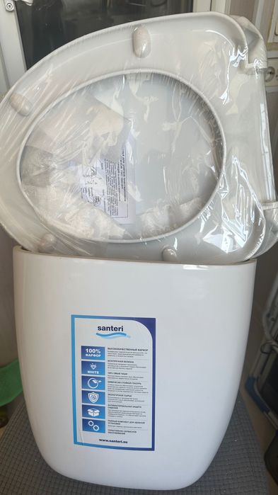 Бачок для унитаза,сидушка