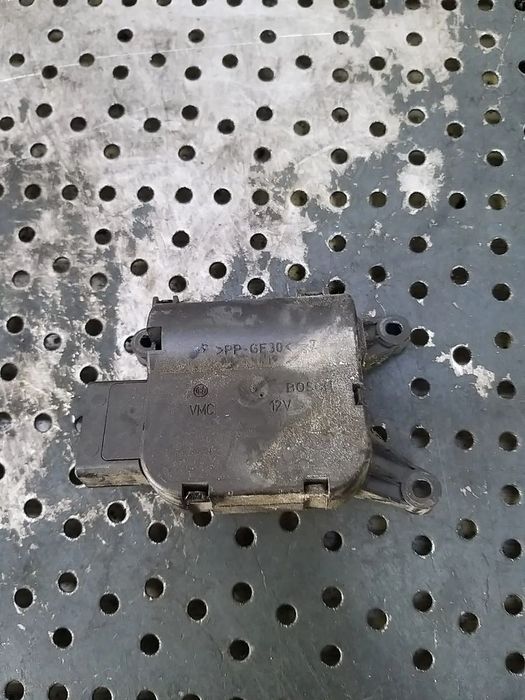 Motoras clapeta aeroterma vw golf 6 5k 0132801345 983389he 1k0907511