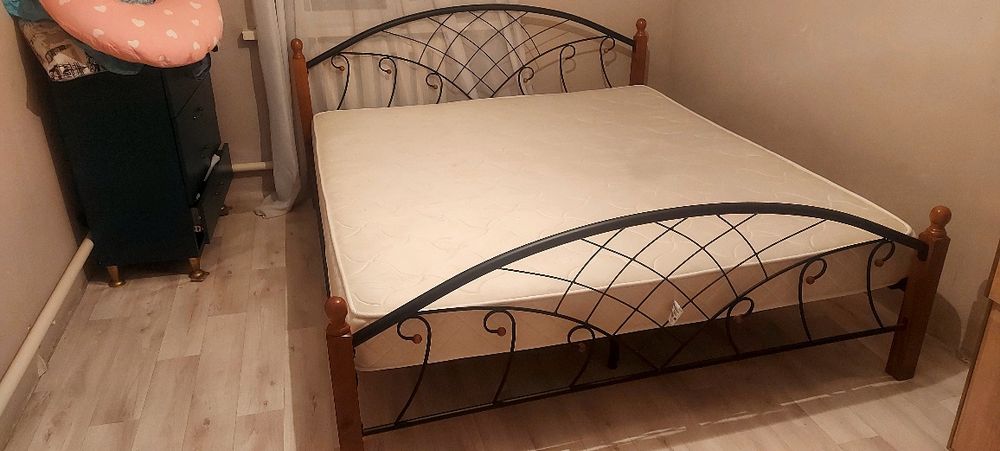 Кровать двуспалнный