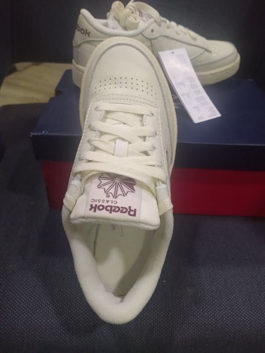 Reebok маратонки унисекс