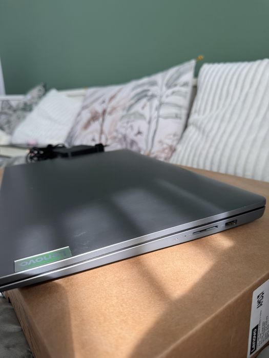 Lenovo ideapad 3 (15”)